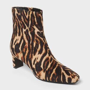 A New Day Womens Tigris Boots - Tiger Print 11 NWT